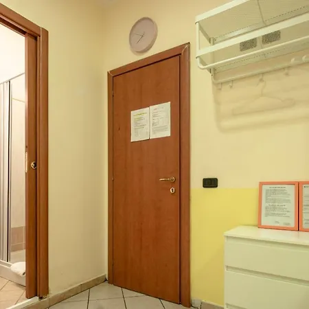 Гостевой дом Domenichino Guesthouse *