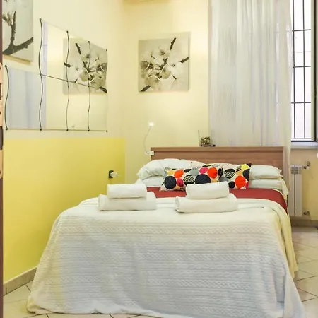 Гостевой дом Domenichino Guesthouse *